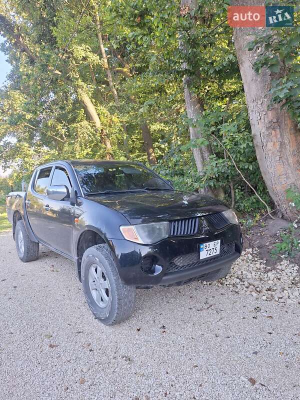 Пикап Mitsubishi L 200 2007 в Львове