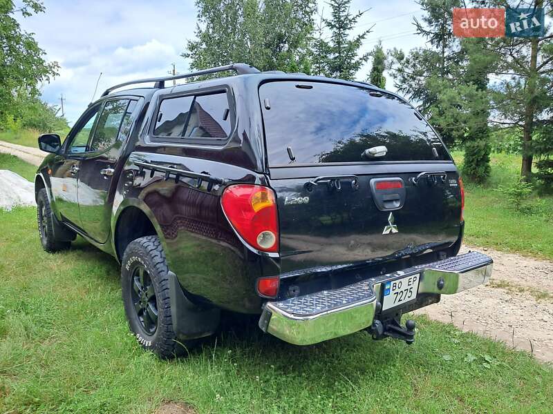 Пикап Mitsubishi L 200 2007 в Львове