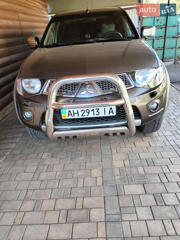 Пикап Mitsubishi L 200 2012 в Дружковке