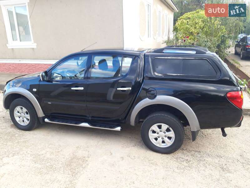 Пикап Mitsubishi L 200 2011 в Сарате