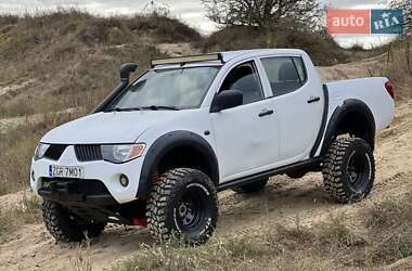 Пікап Mitsubishi L 200 1995 в Сумах