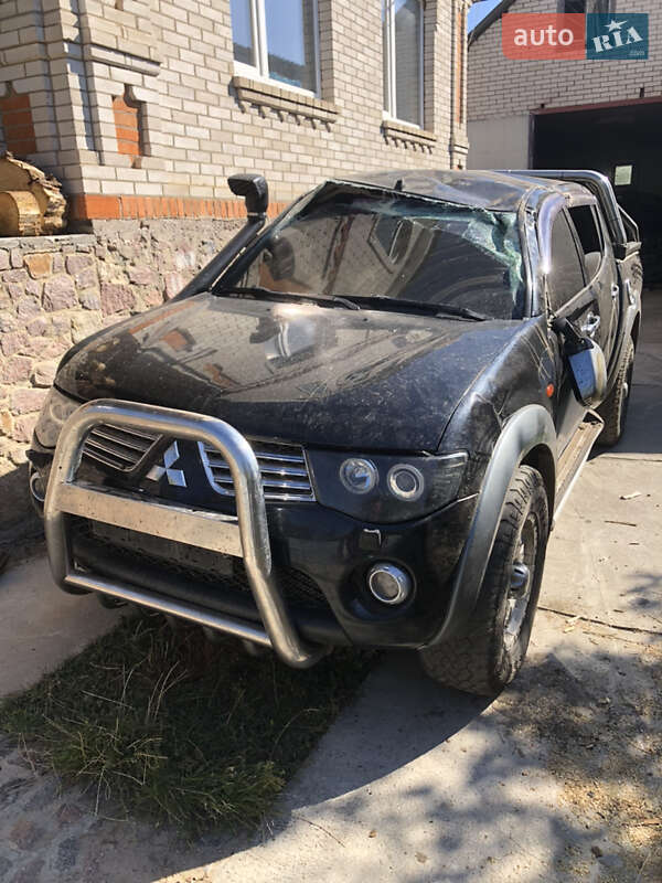 Пікап Mitsubishi L 200 2008 в Вінниці