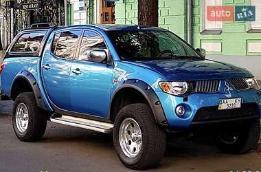 Пикап Mitsubishi L 200 2008 в Киеве