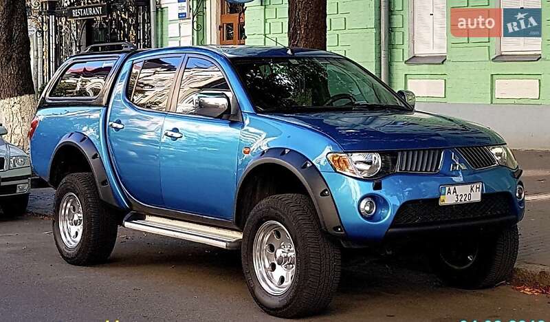 Пикап Mitsubishi L 200 2008 в Ужгороде фото Пикап Mitsubishi L 200 2008 в Ужгороде