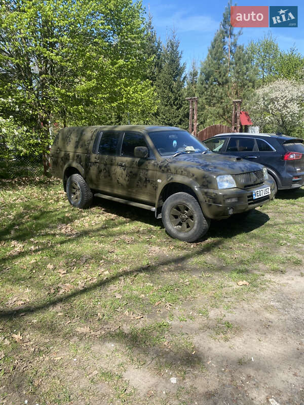 Пикап Mitsubishi L 200 2005 в Близнюках