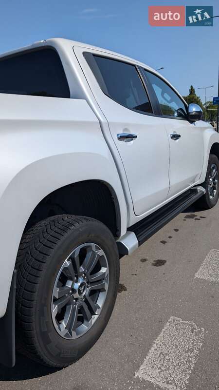 Пикап Mitsubishi L 200 2019 в Киеве