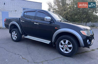 Пикап Mitsubishi L 200 2009 в 
