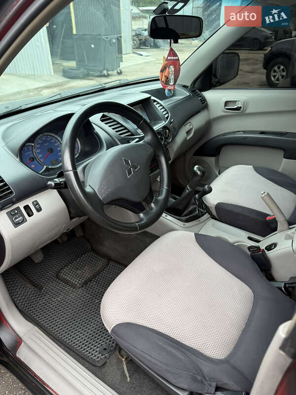 Пикап Mitsubishi L 200 2007 в Житомире