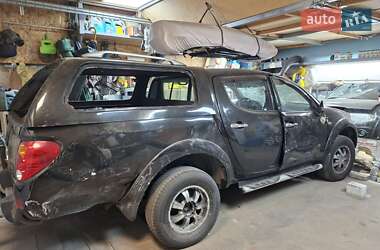 Пикап Mitsubishi L 200 2014 в 