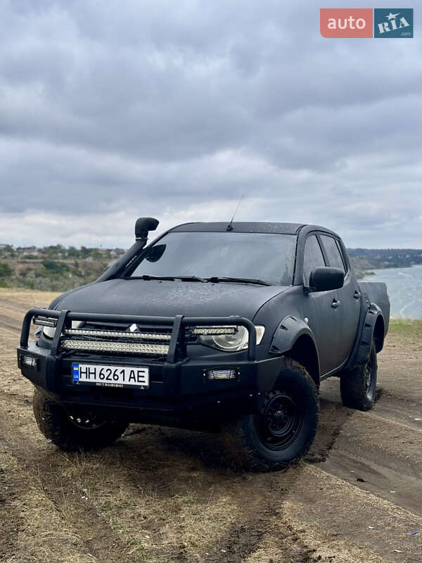 Пикап Mitsubishi L 200 2013 в Одессе фото 4 Пикап Mitsubishi L 200 2013 в Одессе