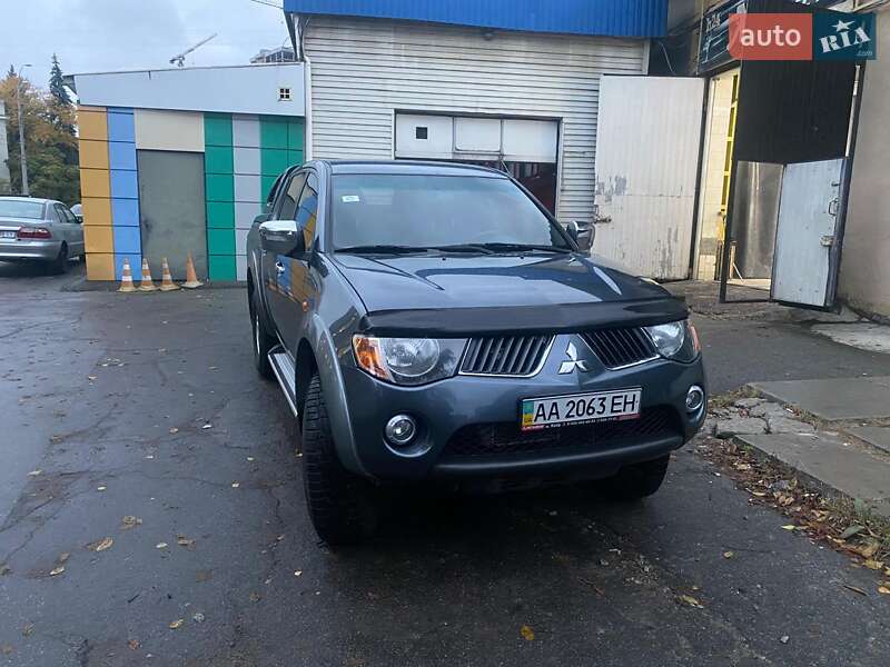 Пикап Mitsubishi L 200 2007 в 