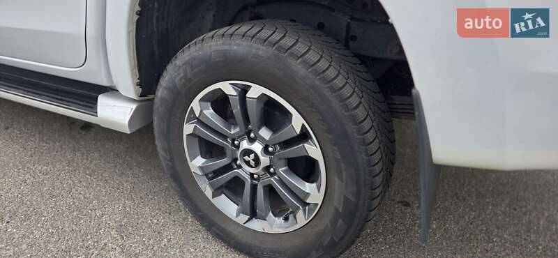 Пікап Mitsubishi L 200 2019 в Києві