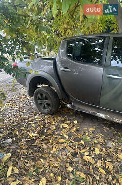 Пікап Mitsubishi L 200 2010 в  фото 2 Пікап Mitsubishi L 200 2010 в