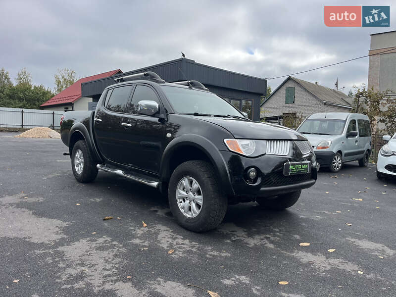 Пікап Mitsubishi L 200 2011 в Кропивницькому