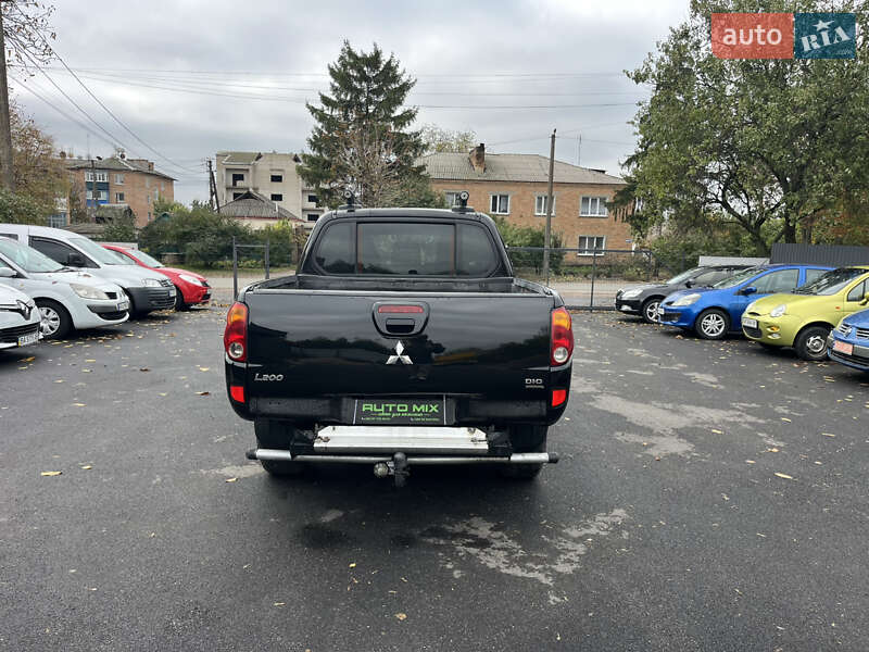 Пікап Mitsubishi L 200 2011 в Кропивницькому