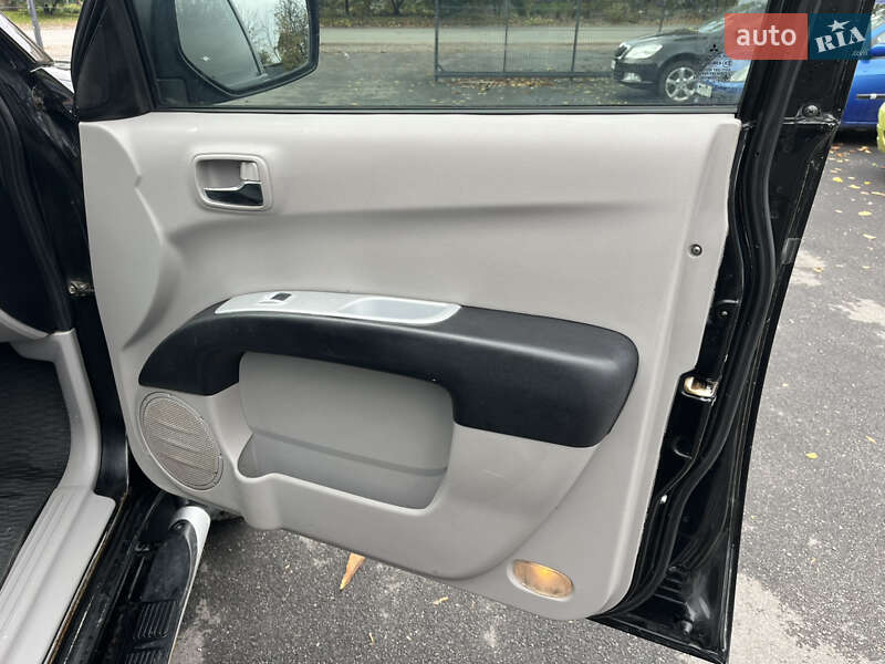 Пікап Mitsubishi L 200 2011 в Кропивницькому