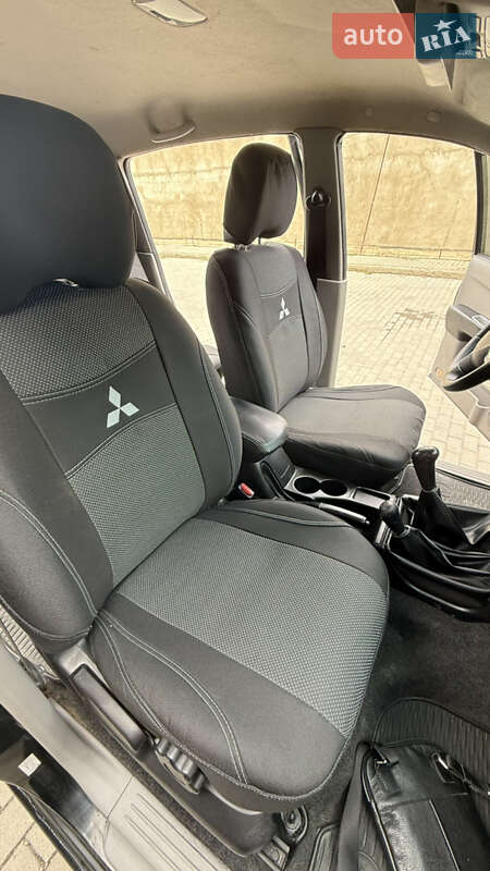 Пикап Mitsubishi L 200 2013 в Одессе