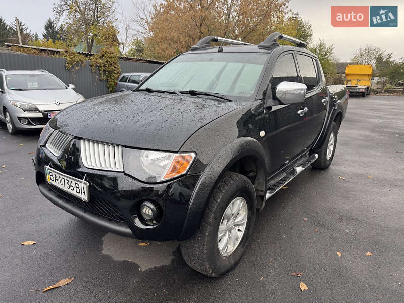 Пікап Mitsubishi L 200 2011 в Кропивницькому
