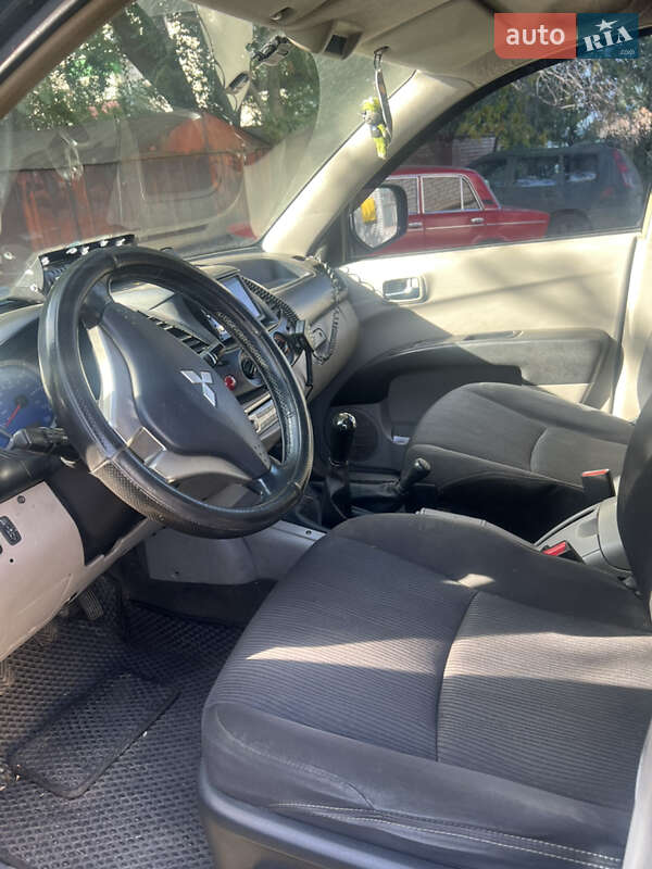 Пикап Mitsubishi L 200 2007 в Павлограде фото 4 Пикап Mitsubishi L 200 2007 в Павлограде