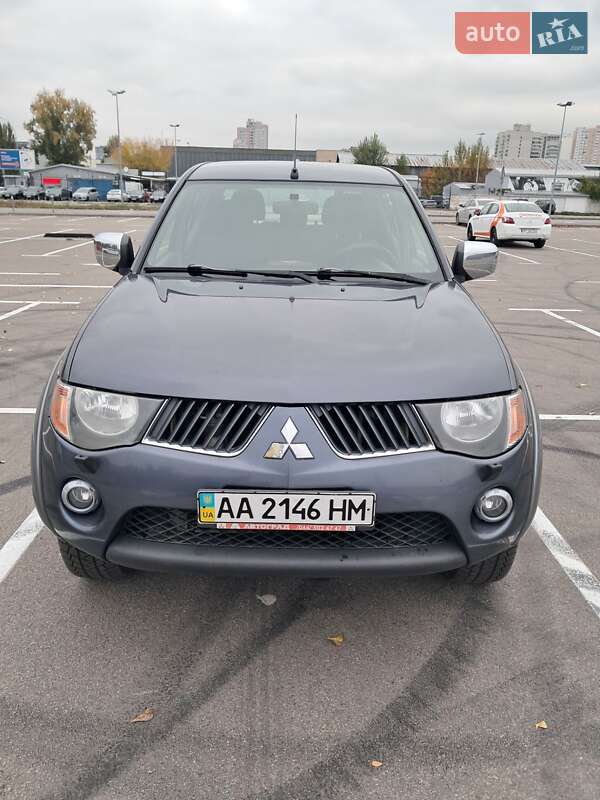 Пикап Mitsubishi L 200 2008 в Киеве