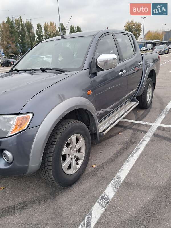Пикап Mitsubishi L 200 2008 в Киеве