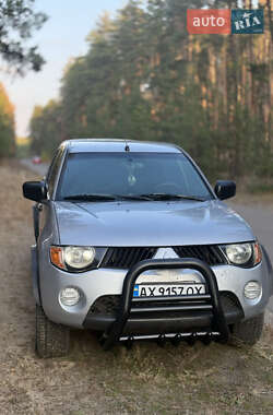 Пікап Mitsubishi L 200 2008 в  фото 2 Пікап Mitsubishi L 200 2008 в