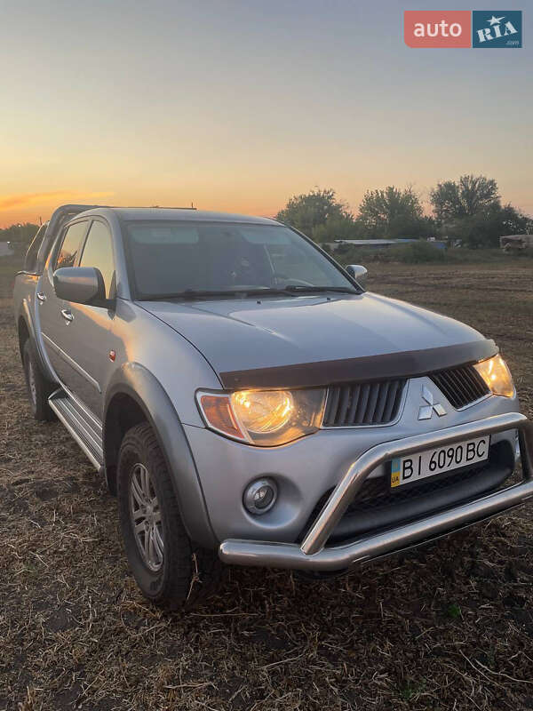 Пикап Mitsubishi L 200 2008 в Глобине фото 11 Пикап Mitsubishi L 200 2008 в Глобине