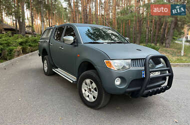Пікап Mitsubishi L 200 2007 в Новомосковську Пікап Mitsubishi L 200 2007 в Новомосковську