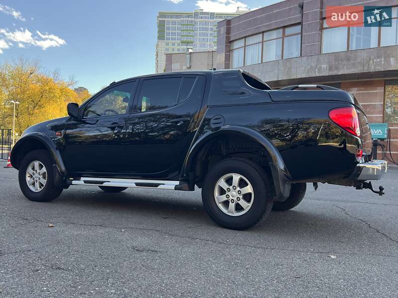 Пикап Mitsubishi L 200 2007 в Одессе фото 7 Пикап Mitsubishi L 200 2007 в Одессе