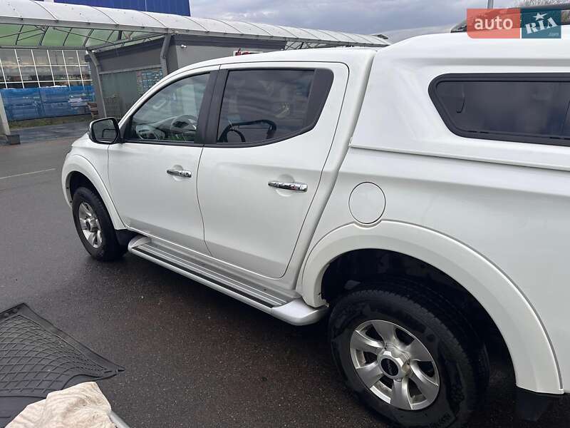 Пикап Mitsubishi L 200 2017 в Борисполе фото 2 Пикап Mitsubishi L 200 2017 в Борисполе