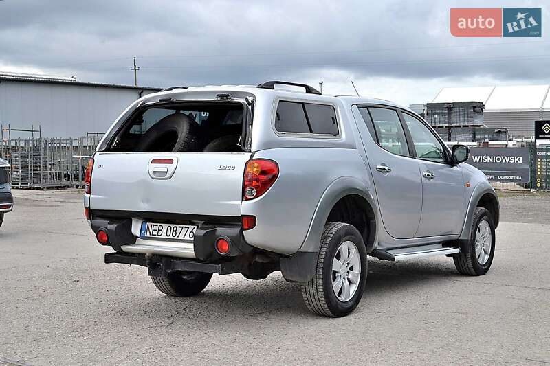 Пикап Mitsubishi L 200 1992 в Харькове фото 2 Пикап Mitsubishi L 200 1992 в Харькове