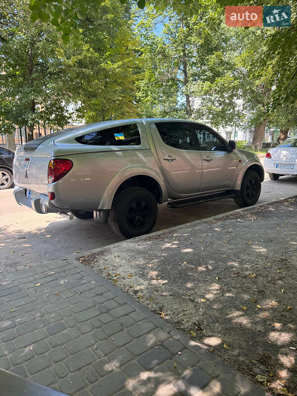 Пікап Mitsubishi L 200 2008 в Києві