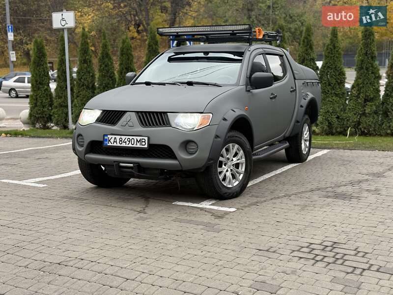 Пикап Mitsubishi L 200 2007 в Киеве фото 2 Пикап Mitsubishi L 200 2007 в Киеве