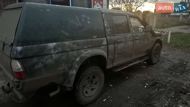 Пикап Mitsubishi L 200 2003 в Славянске