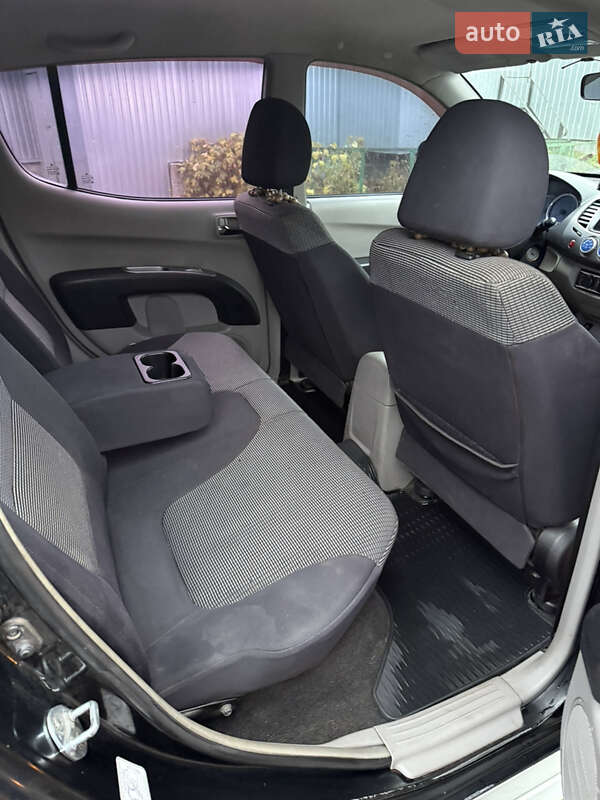 Пікап Mitsubishi L 200 2008 в Житомирі