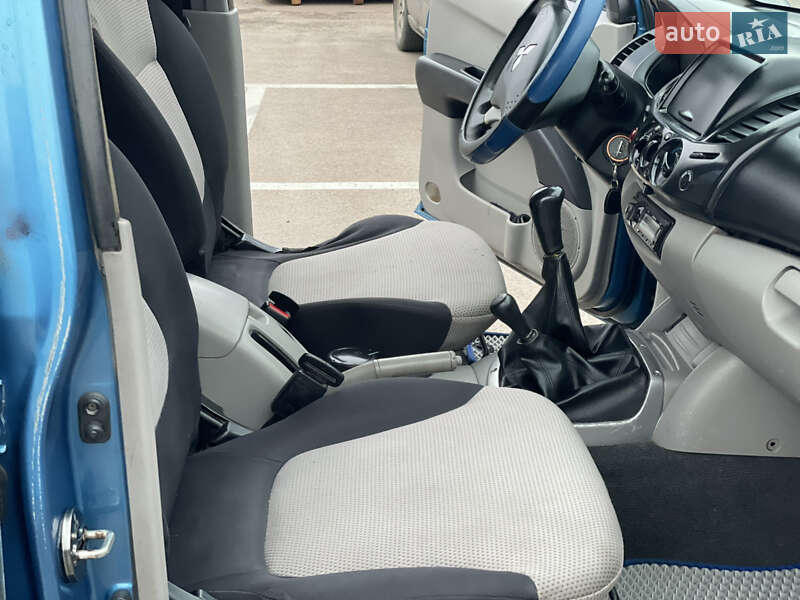 Пікап Mitsubishi L 200 2008 в Житомирі