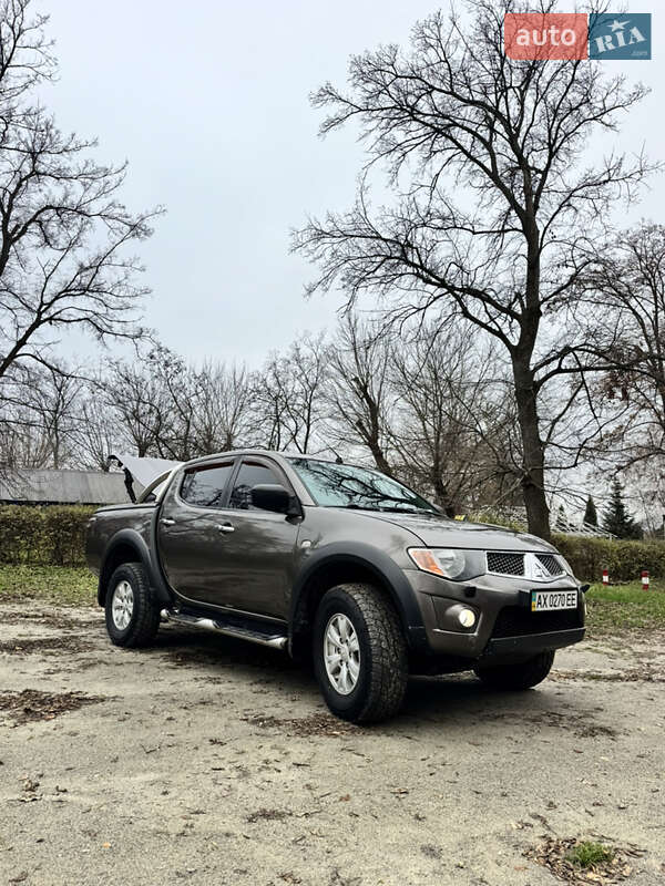 Пікап Mitsubishi L 200 2010 в Харкові