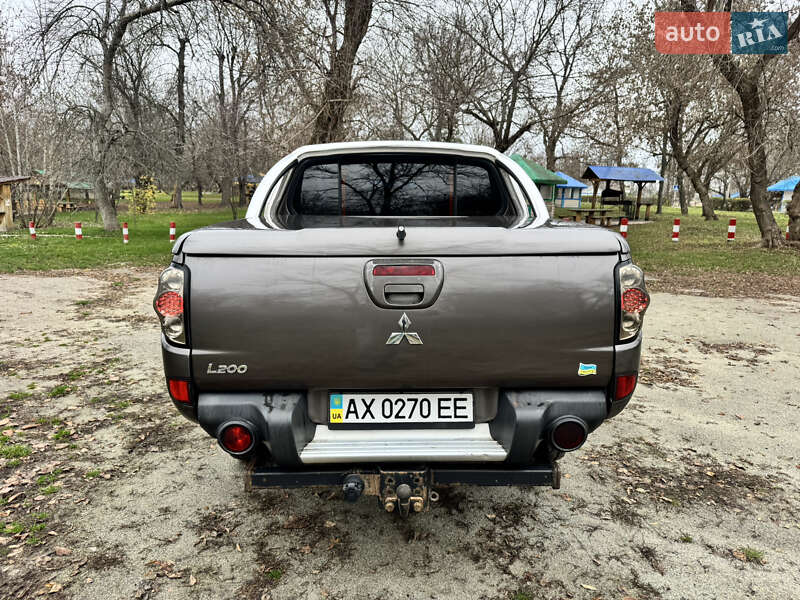 Пікап Mitsubishi L 200 2010 в Харкові