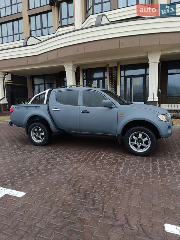 Пікап Mitsubishi L 200 2007 в Києві