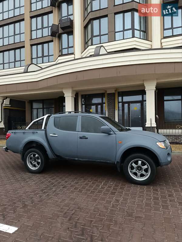 Пікап Mitsubishi L 200 2007 в Києві
