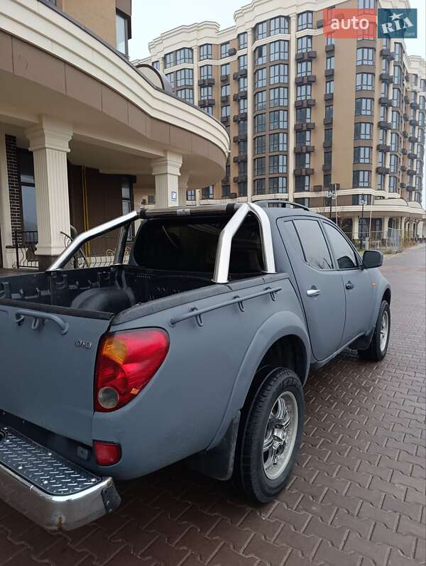Пікап Mitsubishi L 200 2007 в Києві