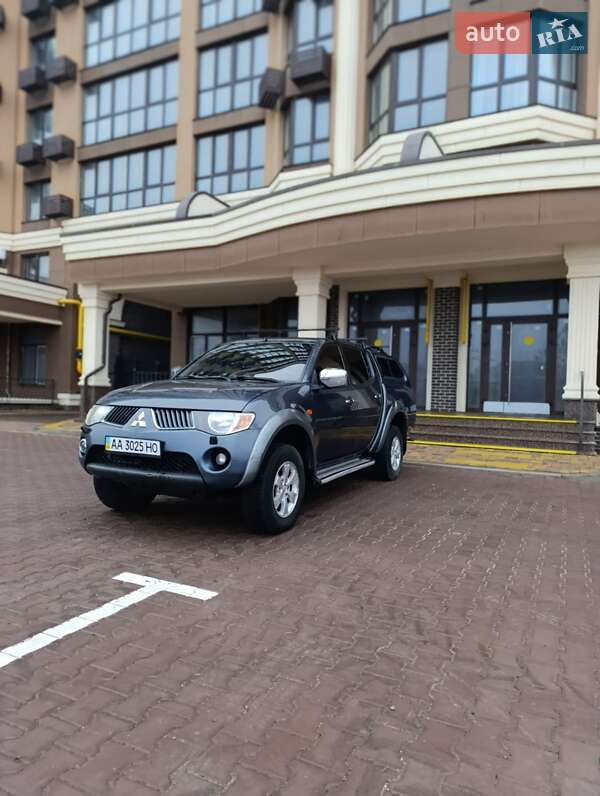 Пікап Mitsubishi L 200 2008 в Києві
