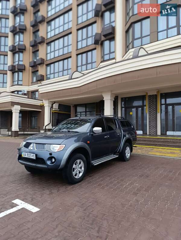 Пікап Mitsubishi L 200 2008 в Києві