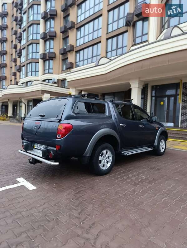 Пікап Mitsubishi L 200 2008 в Києві