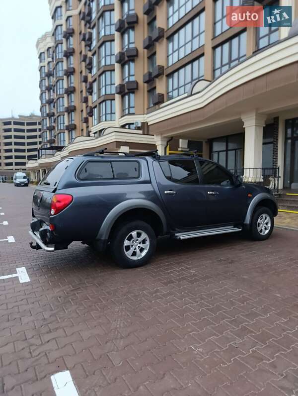 Пікап Mitsubishi L 200 2008 в Києві