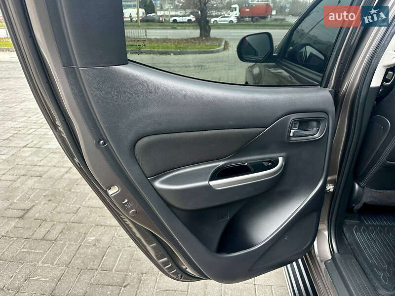 Пікап Mitsubishi L 200 2019 в Дніпрі