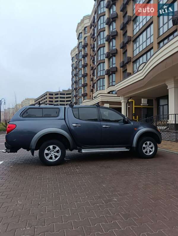 Пікап Mitsubishi L 200 2008 в Києві