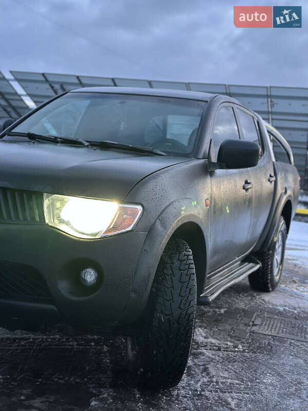 Пикап Mitsubishi L 200 2008 в Голованевске