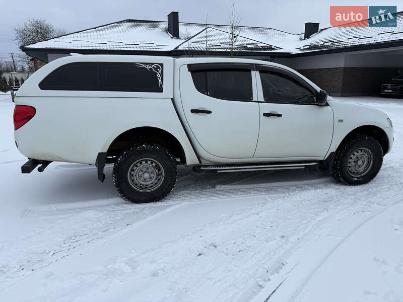 Пікап Mitsubishi L 200 2013 в Луцьку фото 7 Пікап Mitsubishi L 200 2013 в Луцьку