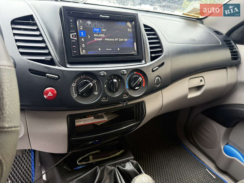 Пікап Mitsubishi L 200 2013 в Луцьку фото 13 Пікап Mitsubishi L 200 2013 в Луцьку